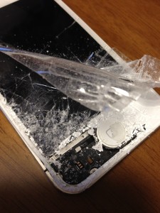 iPhone 4Sの落下修理の顛末記録